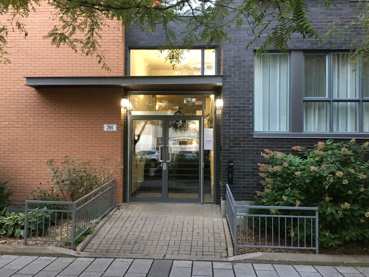 201 Rue Charlotte #211 - Photo 3 of 11