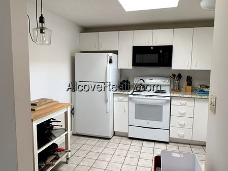 175 Beacon Street #102 - Photo 4 of 6