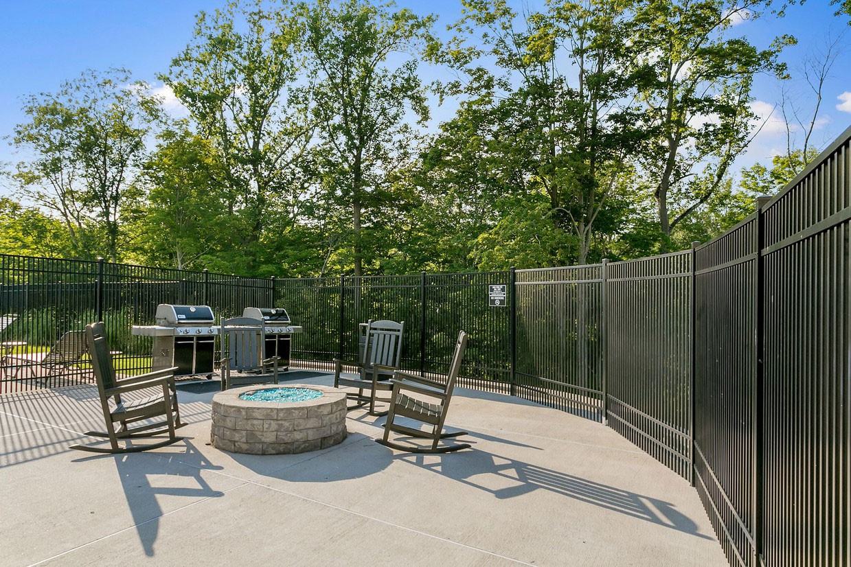 Abbey Lane - Photo 2 of 32