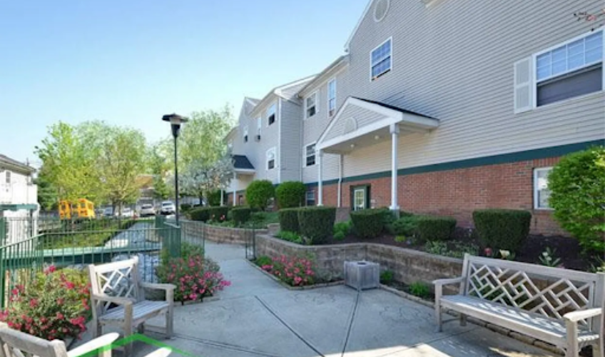 Hudson Terrace - Photo 2 of 6