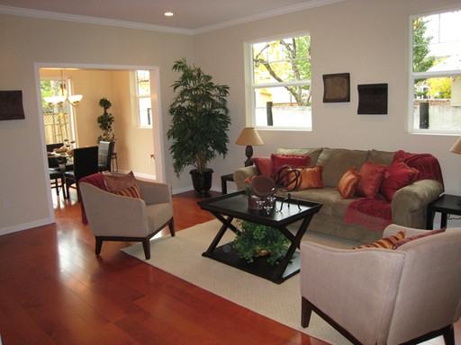 208 S A St - Photo 3 of 6