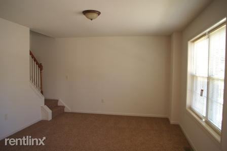 192 Ammon Ave - Photo 3 of 11