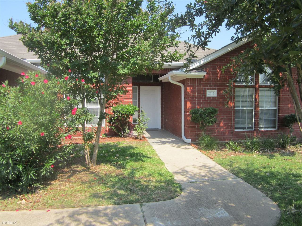 2312 Colgate Cir - Photo 2 of 18