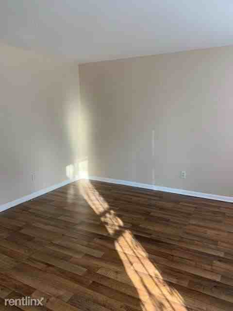 1226 E Madison St - Photo 3 of 16