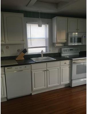 10 Ford Place - Photo 2 of 10