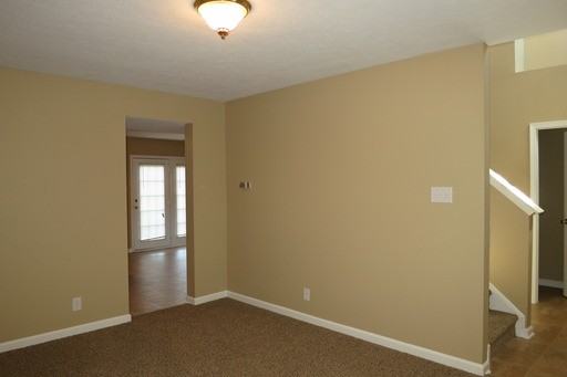7951 Alamosa Ln - Photo 3 of 15