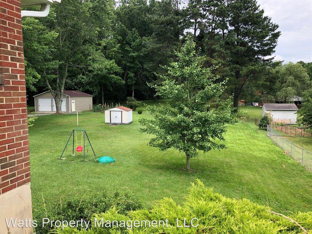 906 Morgan St - Photo 3 of 12