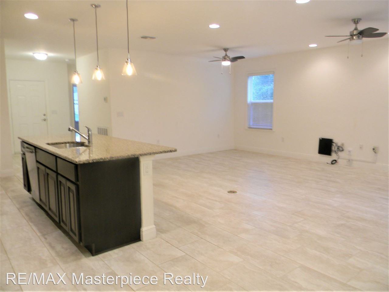 1673 Sw Meridian Ave - Photo 2 of 14