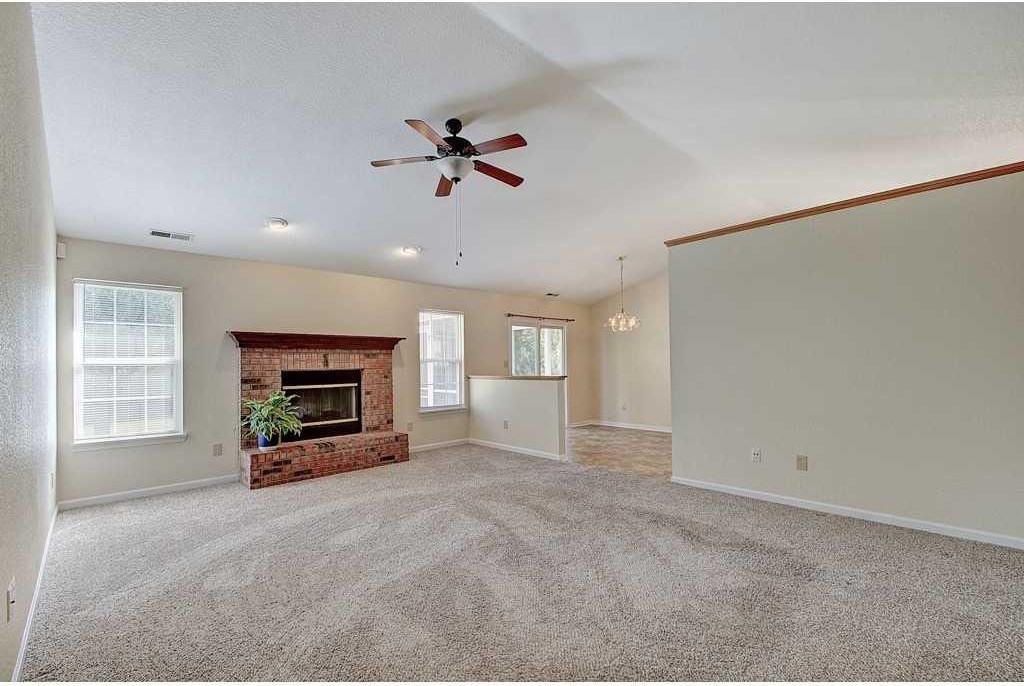 5449 Montavia Cir - Photo 3 of 26