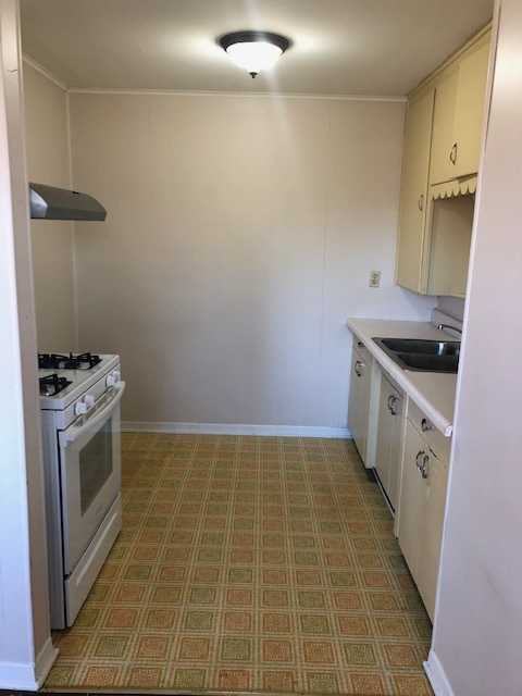 208 N. Carolina Street - Photo 2 of 9