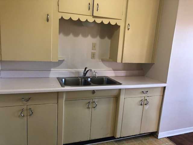 208 N. Carolina Street - Photo 3 of 9