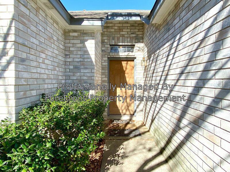 6215 Stable Trail - Photo 3 of 44