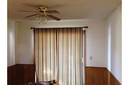 205 SW 5th St - Photo 3 of 13