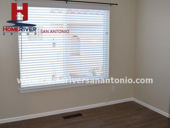 11908 Summertree Rd Ne - Photo 2 of 24