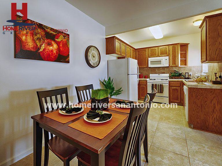 5275 Broadlake Ln - Photo 2 of 11