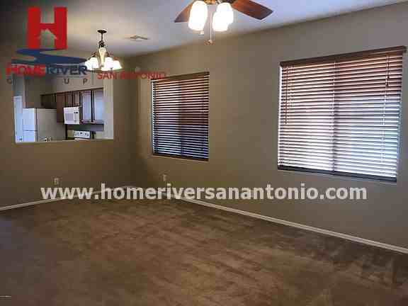 5275 Broadlake Ln - Photo 3 of 11