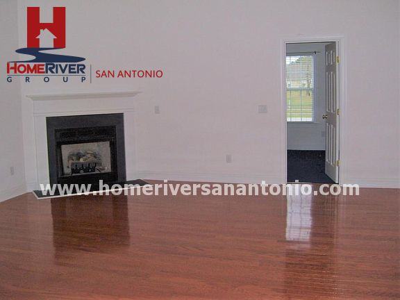 521 Azalea Dr - Photo 2 of 7