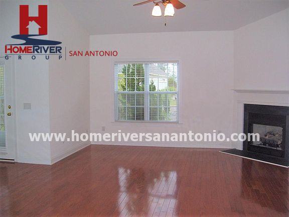 521 Azalea Dr - Photo 3 of 7