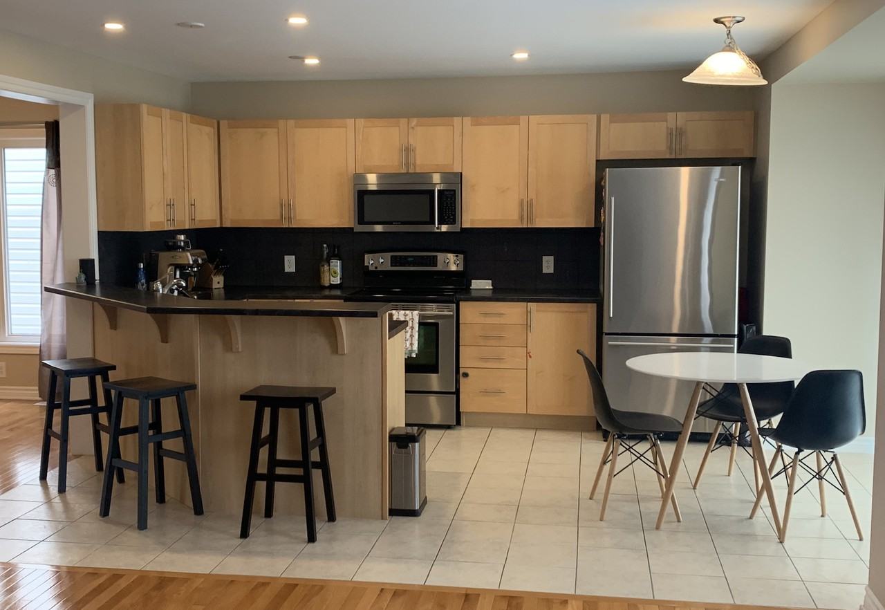 2762 Grand Canal Street - Photo 3 of 10