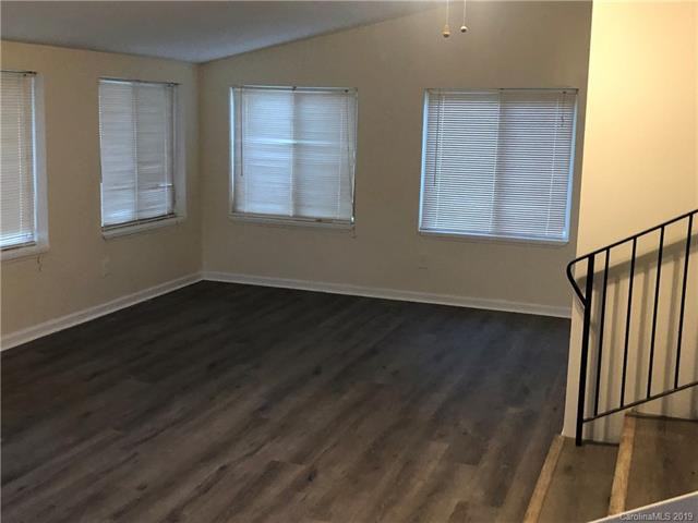 1010 Buick Avenue - Photo 3 of 12