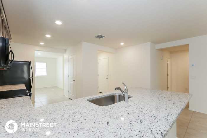 25452 West Mahoney Avenue - Photo 3 of 16