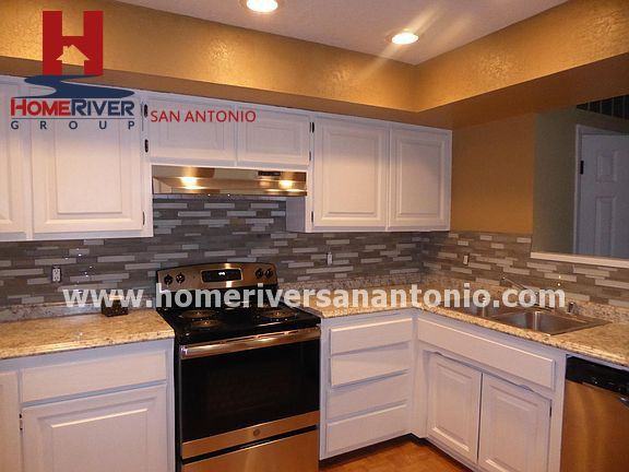 425 Pinon Creek Rd Se - Photo 3 of 15