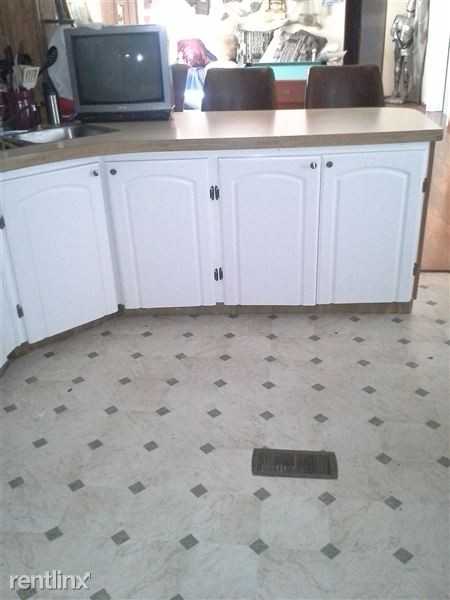 23539 River Run Rd - Photo 3 of 8