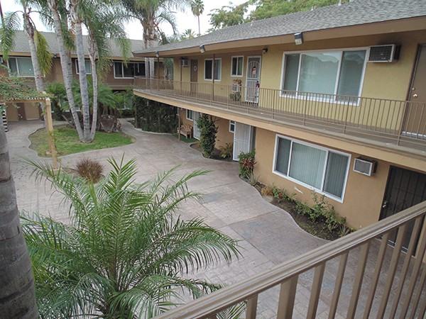 1800 W. Glencrest Apts. - Photo 3 of 10