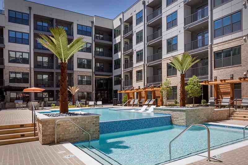 465 Memorial Drive SE - Photo 3 of 25