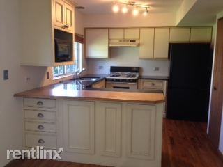 1962 College Green Dr - Photo 2 of 8