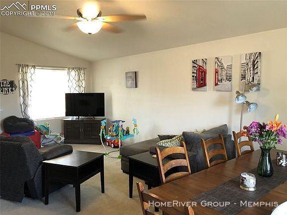 7335 Village Meadows Dr - Photo 3 of 25