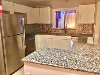 23233 S Chrysler Dr - Photo 3 of 14