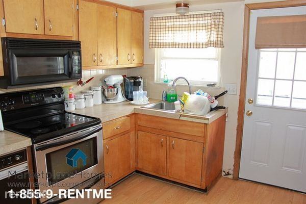 1130 Belden Rd - Photo 3 of 10