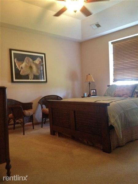 Liberty Square Condo Association - Photo 2 of 9