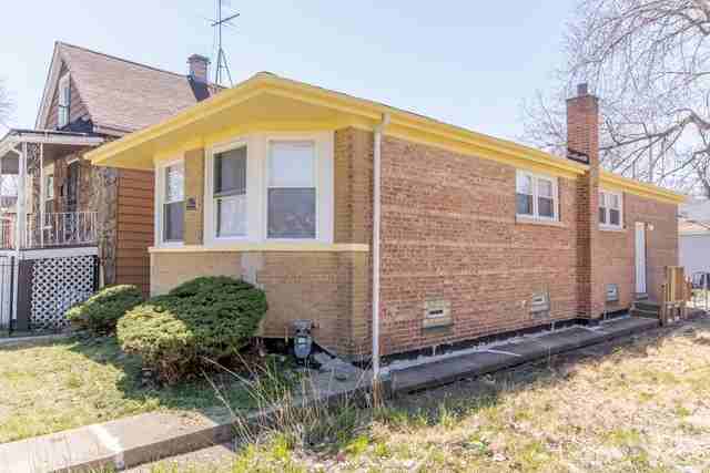 9032 University - Photo 2 of 11