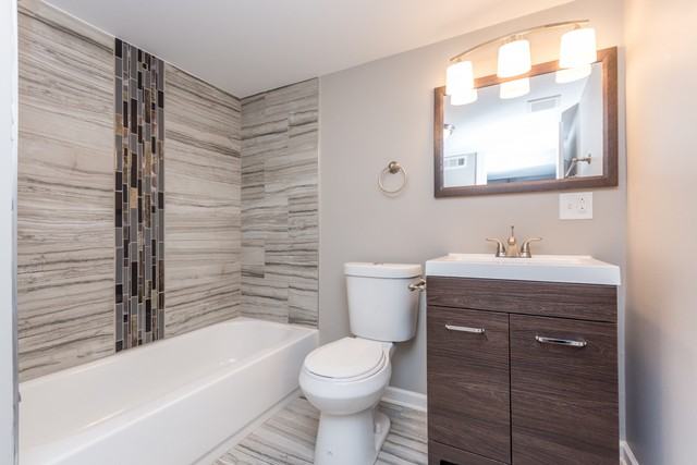 9032 University - Photo 3 of 11