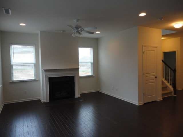 82 Green Willows Drive - Photo 2 of 16