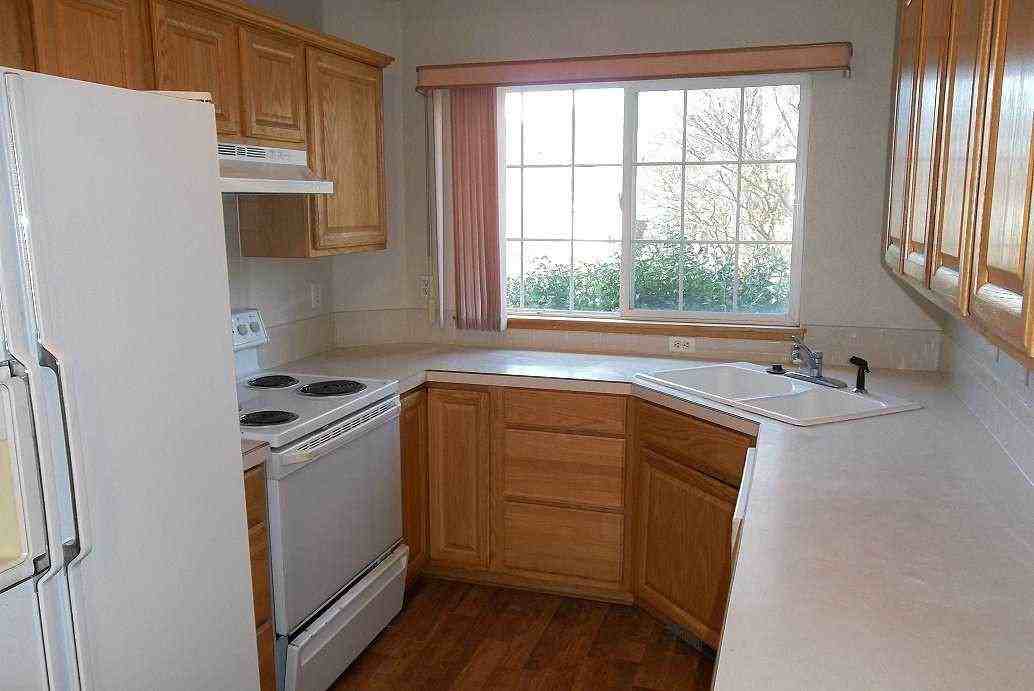 900 Arbor Ave. - Photo 3 of 9