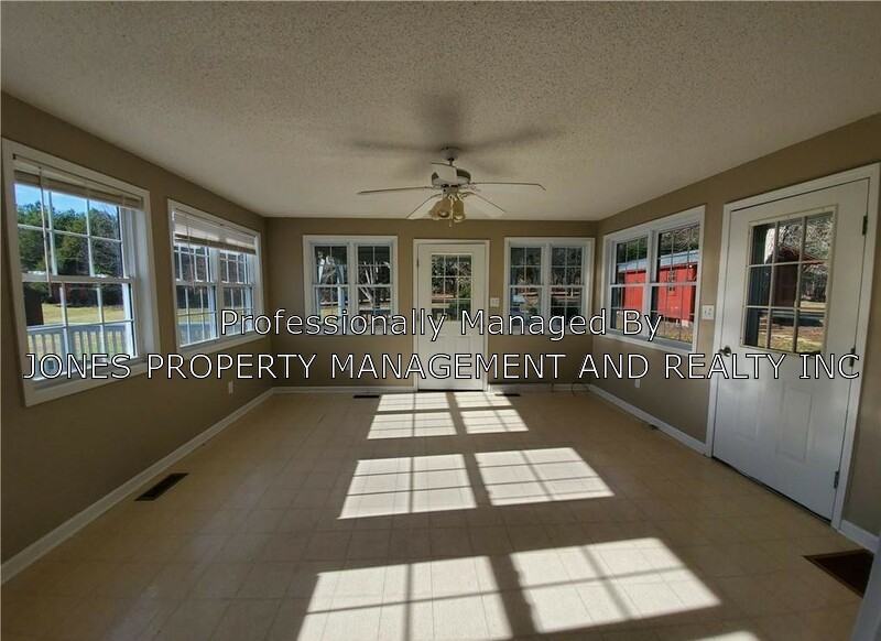 36423 Finger Rd - Photo 2 of 13