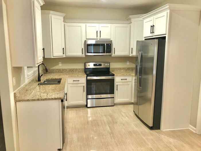 5413 Riverstone Drive - Photo 3 of 14