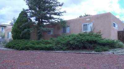 145 Camino de Las Crucitas - Photo 2 of 19