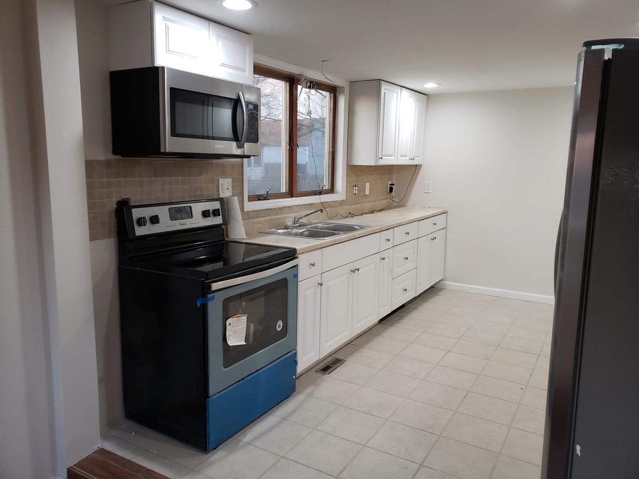 52 Mill St - Photo 3 of 10