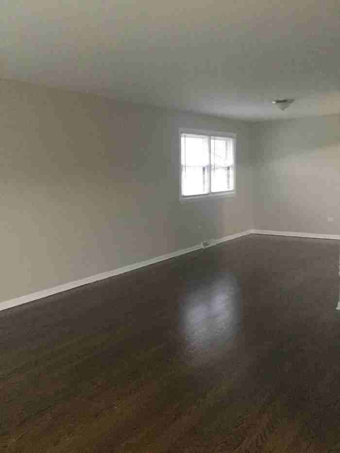 7519 174th Street - Photo 3 of 15