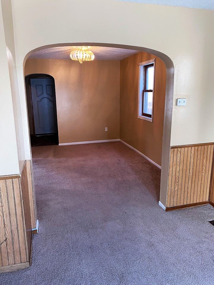 3654 Bryant Ave N - Photo 3 of 5