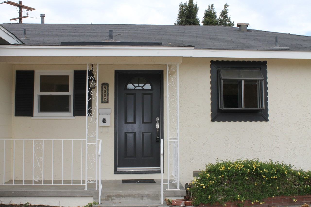 5002 Rachel Ave - Photo 3 of 34