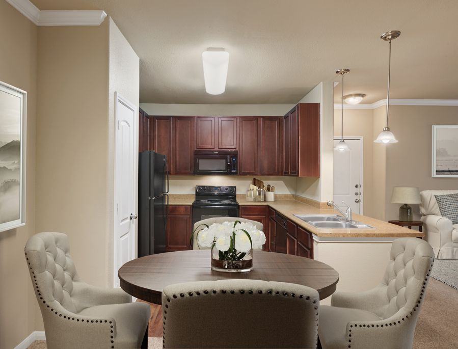 Camden Yorktown - Photo 5 of 35