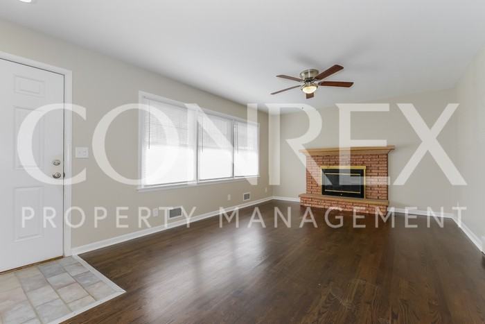 12704 East 52nd Street South - Photo 2 of 8