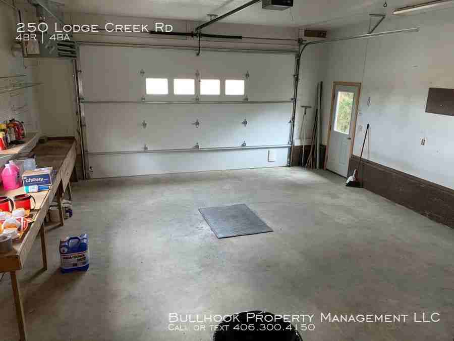 250 Lodge Creek Rd - Photo 2 of 34