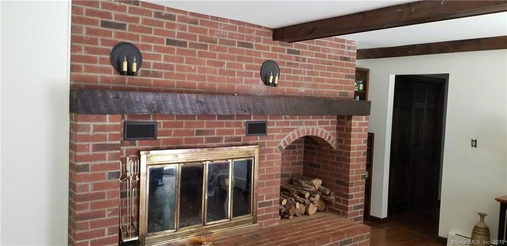 61 Pine Street - Photo 3 of 6