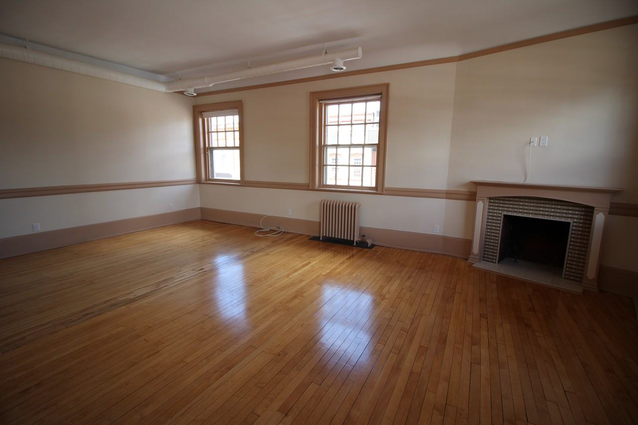 328 King Street East - Photo 2 of 13